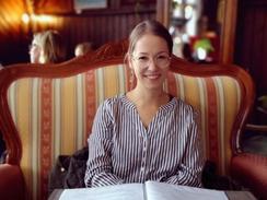 Praktikum in der Unternehmenskommunikation: Ein Interview mit Simone Mettmann